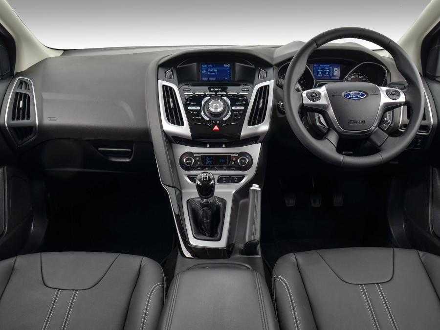  Ford Focus Sport 2014 года  (фото 2 из 11)